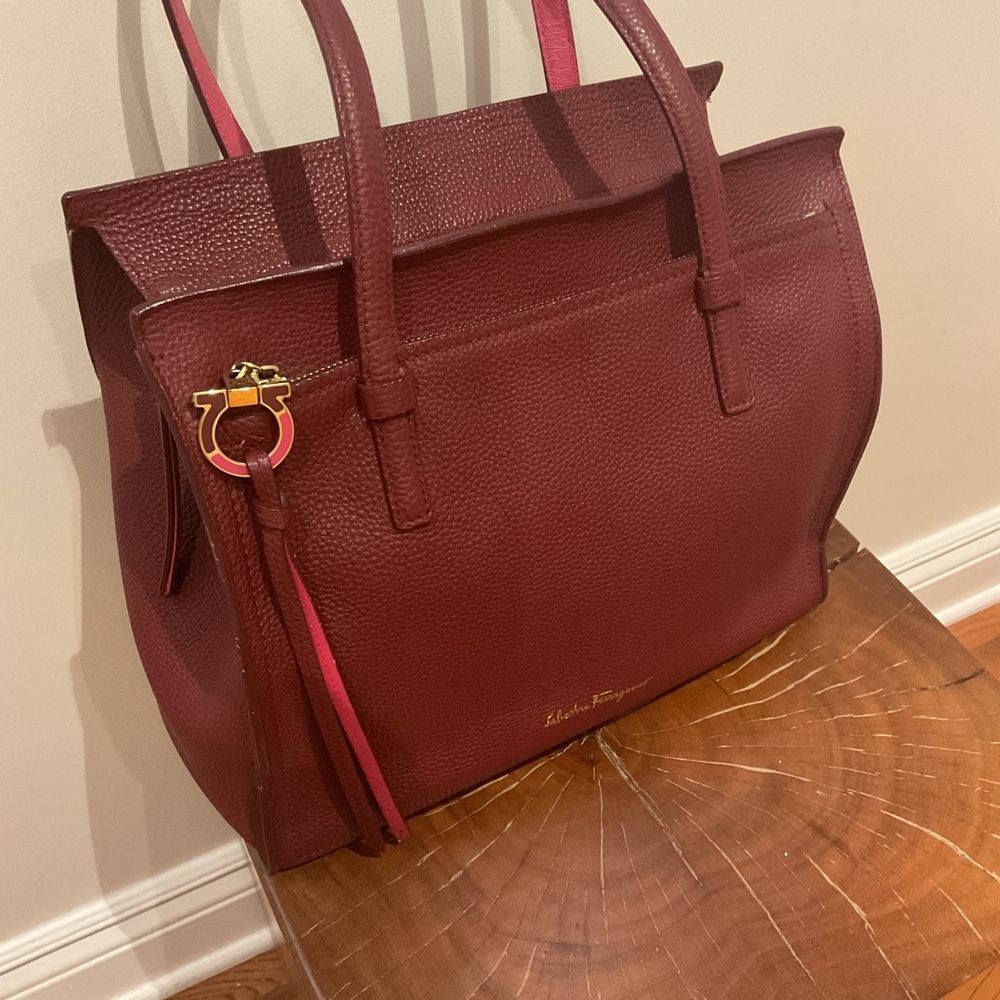 Salvatore Ferragamo Burgundy Leather Tote - Picture 5 of 16